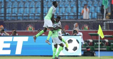 نيجيريا ضد غينيا.. مدافع النسور الخضراء أفضل لاعب فى المباراة 