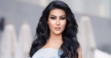 سمية الخشاب تتابع تايم سبورت وتدعو للمنتخب عقبال التالت والرابع