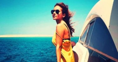 قبل عرض "الفيل الأزرق 2".. نيللى كريم تستجم فى الغردقة