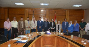 رئيس جامعة أسيوط:تطبيق المقرر الاليكترونى بكل الكليات العام الدراسى الجديد