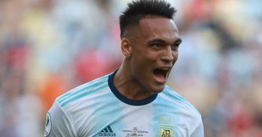 الأرجنتين ضد فنزويلا.. مهاجم التانجو أفضل لاعب فى المباراة 