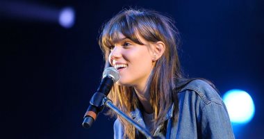 لأول مرة  Charlotte Cardin تغنى فى مهرجان الحمامات الدولى بتونس 
