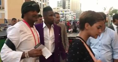 الكاميرون ضد غانا.. إيتو يصل استاد الإسماعيلية.. فيديو