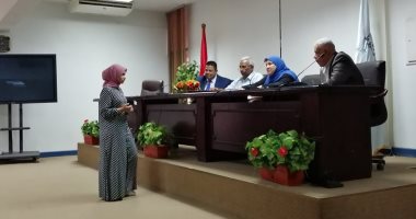 محافظ أسيوط: لقاء إسبوعى لحل مشاكل ذوى الإعاقة بحضور التنفيذيين ومترجم للغة الإشارة