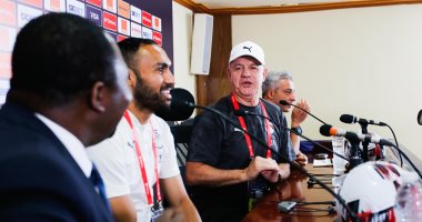 صور.. أجيرى يبرئ ناجى من إصابة جنش.. ويكشف نقاط القوة فى منتخب أوغندا 