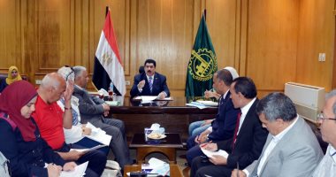 محافظ القليوبية يناقش الخطة الاستثمارية لعام 2019/2020 بإجمالى 400 مليون جنيه