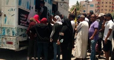 أهالى الغردقة يناشدون المسئولين لتحسين خدمة عربات البريد المتنقلة