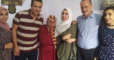 "مروة" بنت الشرقية الأولى بالدبلومات الفنية: هكمل المشوار فى كلية التربية