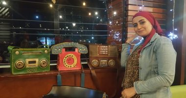 صور.. قصة سيدة رفضت العمل بمؤهلها واحترفت تصنيع المشغولات الجلدية بالغربية