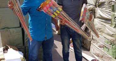 جمارك الدخيلة تحبط تهريب كمية من الشماريخ والألعاب النارية 