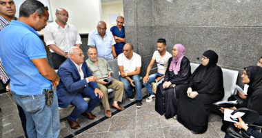 صور .. إقبال المواطنين على التسجيل بمنظومة التأمين الصحى الشامل ببورسعيد