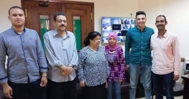 صور.. محافظ البحر الأحمر يقرر تكريم أوائل الدبلومات الفنية