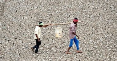 ملايين الهنود يصلون طلبا لنزول المطر فى ظل تهديدات الجفاف