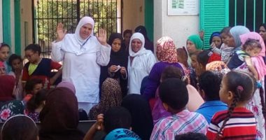 لليوم الثانى.. توافد سيدات أسيوط على وحدات الصحة للكشف عن سرطان الثدى..صور