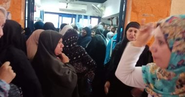 صور.. إقبال السيدات على المركز الطبى ببنها للكشف عن سرطان الثدى