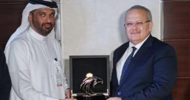 رئيس جامعة القاهرة يشارك فى اختيار المرشحين لجائزة بن راشد 2019