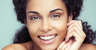 3 ألوان Lipstick Nude تناسب البشرة الداكنة في ليالى الساحل