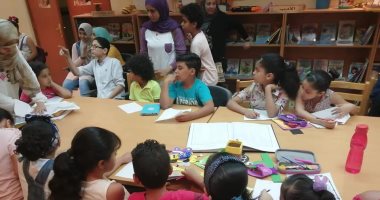 صور.. ورشتان للخط العربى ولون حياتك فى ثقافة السويس