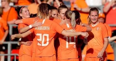 هولندا تضرب موعدا مع الولايات المتحدة بنهائى مونديال السيدات