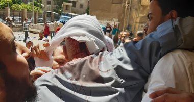 شخص يحاول التخلص من قاتل شقيقه بـ"جاكوش" أخذا بالثأر أمام محكمة شبرا الخيمة