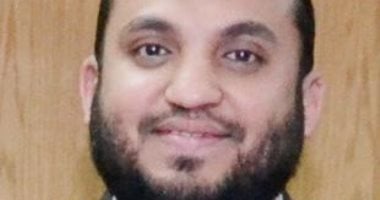 مدرس بجامعة أسيوط يفوز بجائزة أفضل بحث فى جراحة العمود الفقرى