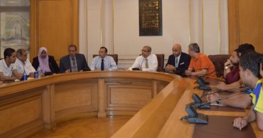 الغرفة التجارية بالقاهرة تبحث آليات مساندة المحلات المتضررة بسوق العتبة 