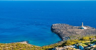 جزيرة يونانية تعرض 450 جنيها استرلينيا للهجرة إليها.. اعرف مزاياها وعيوبها