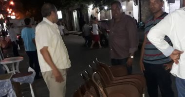 صور .. حملة مسائية مكبرة لإزالة الاشغالات من كورنيش الإسكندرية