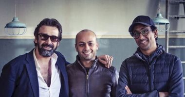 شاهد كريم عبد العزيز مع صناع فيلم "الفيل الأزرق 2"