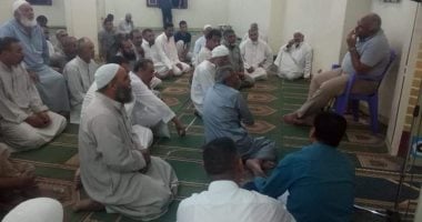 محافظ الوادى الجديد يوجه بإنشاء طريق دائرى لمنع مرور سيارات النقل الثقيل