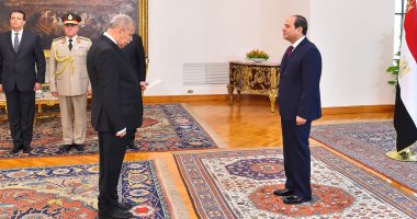 الرئاسة: السيسي يشهد أداء حلف اليمين لرئيسى النقض والنيابة الإدارية
