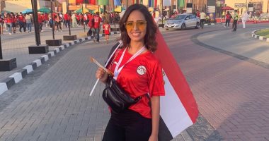 صور.. رنا سماحة تؤازر منتخب مصر أمام جنوب أفريقيا داخل استاد القاهرة