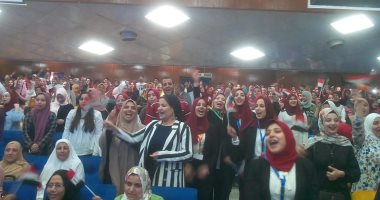 محافظ القليوبية ورئيس جامعة بنها يشاركان فى احتفالية كلية الآداب (صور)