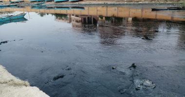 اضبط مخالفة.. إلقاء مخلفات الصرف الصحى والزراعى فى البحيرة المرة بالإسماعيلية