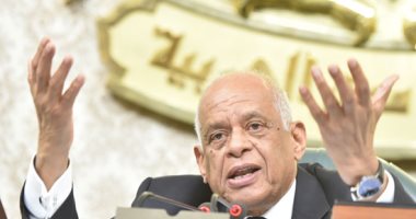صور.. البرلمان يوافق على حرمان طلاب التعليم المفتوح من القيد بنقابة المحامين