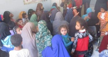صحة بنى سويف:فحص 1329 مواطنا فى قافلة  علاجيه بـ"قفطان الغربية" بمركز سمسطا