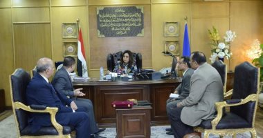 تفعيل مبادرة" المصريون يتعلمون" بين محافظة دمياط وهيئة تعليم الكبار