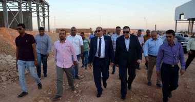 صور.. محافظ الأقصر يستقبل رئيس هيئة التنمية الصناعية لبحث انشاء مصانع جديدة