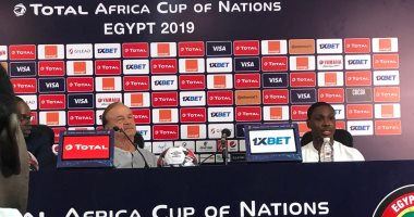 مدرب نيجيريا عن جنوب أفريقيا: من يقصى مصر يصبح مرشحا للقب