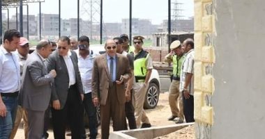 محافظ الشرقية يتابع تجهيز موقف أبو حاكم الجديد وكوبري شرويدة الزقازيق