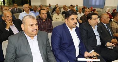 صور..محافظ سوهاج يشدد على دهان واجهات المنازل وإنذار أصحاب العقارات المخالفة