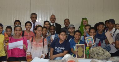 وفد جامعة الطفل يزور كلية التربية بأسوان ويشارك فى ورشة فنية 