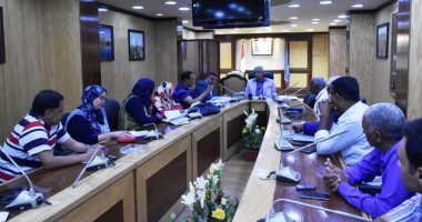 فيديو.. محافظ أسوان يتابع إعداد مخطط مشروع إحلال وتجديد البنية الأساسية