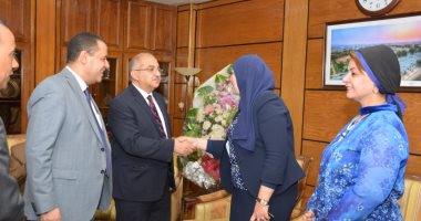 رئيس جامعة أسيوط: تطبيق مبادرة "ادرس في مصر" لتشجيع الطلاب الوافدين