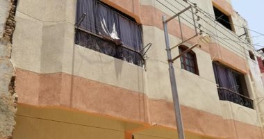 صور.. مدينة الأقصر تواصل خطة طلاء واجهات المنازل باللون الموحد