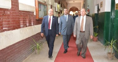 رئيس جامعة أسيوط يعلن تغيير مسمى معهد دراسات وبحوث تكنولوجيا السكر