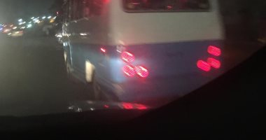 أمسك مخالفة .. ميكروباصات بدون لافتات بشارع بورسعيد بالسيدة زينب