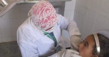 فحص 1055 مواطنا  فى قافلة  علاجيه ب " الدهايبة" ببنى سويف
