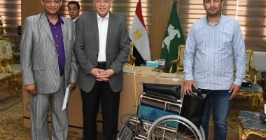 كراسى متحركة لأربعة شقيقات معاقات من الشرقية ورخصة لشقيقهم لتحسين ظروفهم 