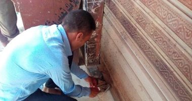 غلق 5 منشآت بدون ترخيص وإزالة 4 حالات تعد بالبناء على أراضي زراعية بالمنيا